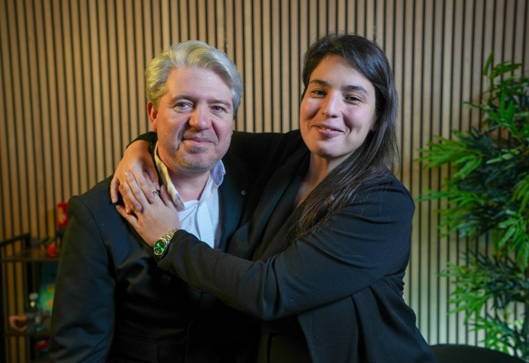 Deborah-Guillotin-et-Philippe-Perez-768x527 Claude Chialvo, notaire et député de la Loire