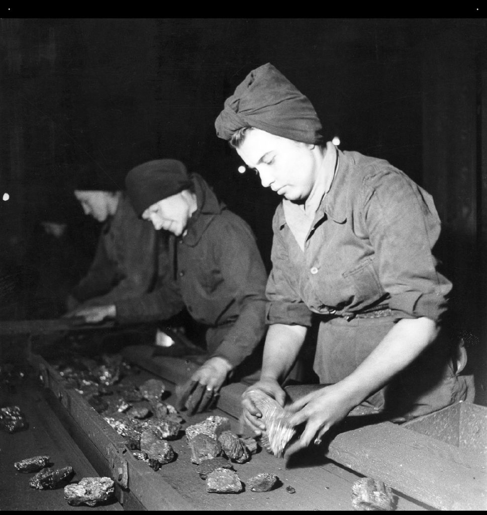 Clapeuse-1-969x1024-1 La fabuleuse Histoire des "clapeuses"