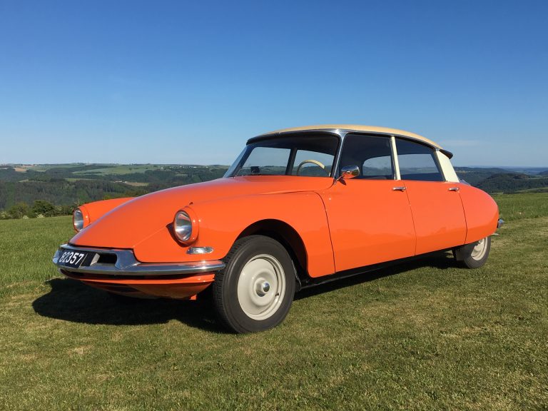 ID19-P-1957-orange-capucine-768x576 Un début de mandat houleux pour le maire de Firminy