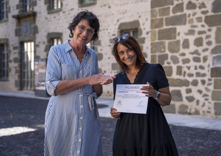Karine-Vincent-distinguee-parmi-les-100-directeurs-de-cabinet-a-suivre-en-2025-768x545 La fédération LR de la Loire repart sur de nouvelles bases