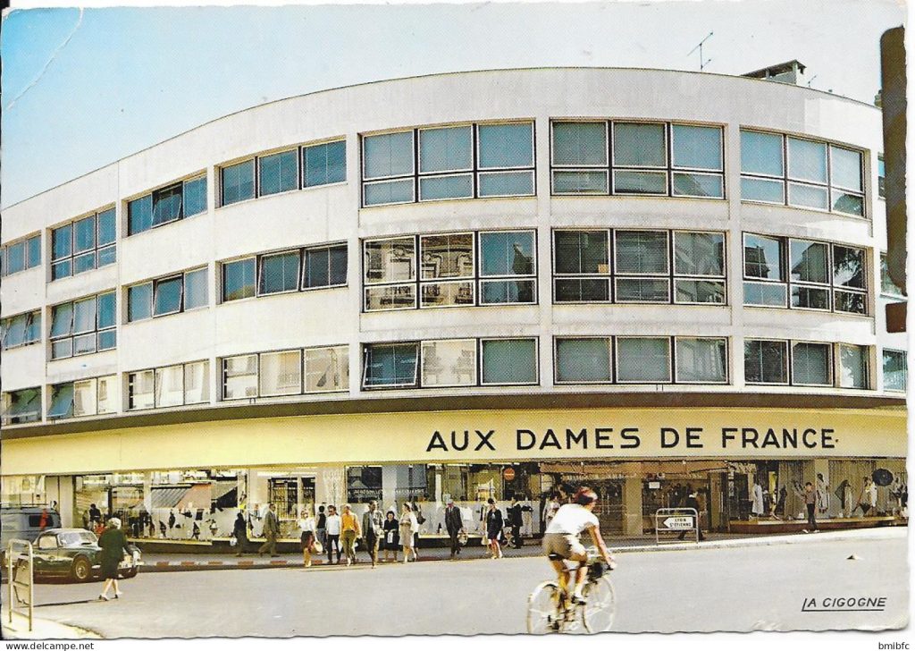 468537676_122212675454137307_765408601479212856_n-1024x728 Roanne : L'immeuble Helvétique a été recouvert de végétation