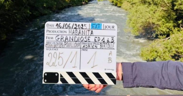 TF1-vient-de-tourner-une-nouvelle-serie-dans-la-region-lyonnaise-768x405 Le brie truffé d'une fromagerie roannaise décroche un prix national