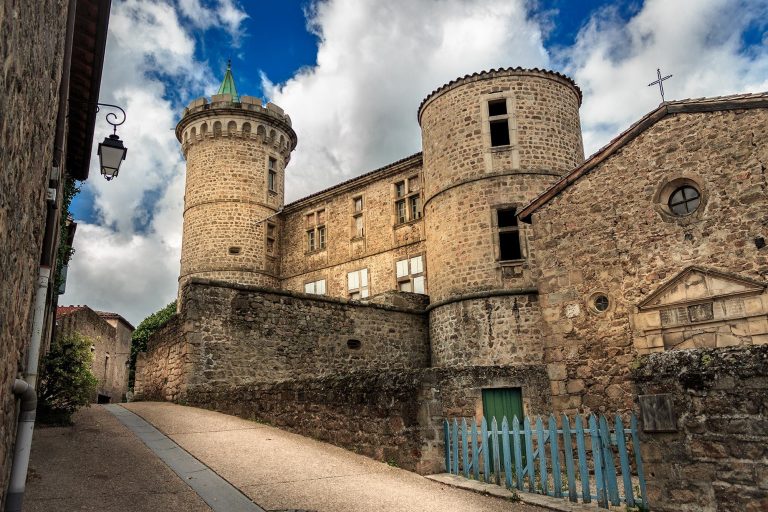 La-Loire-a-deux-projets-de-tiers-lieux-768x512 Gaël Perdriau ouvre un nouveau chapitre judiciaire
