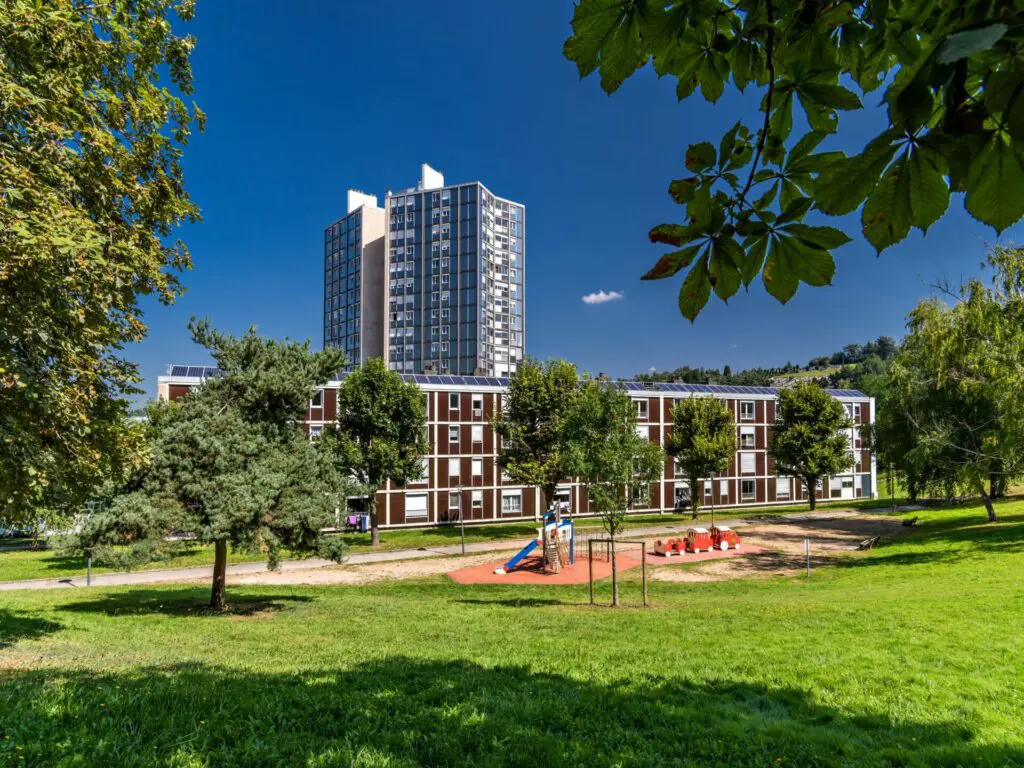 quartier-de-firminy-vert-tour-sive-1024x768.jpg Firminy vert : le fruit d’une rencontre