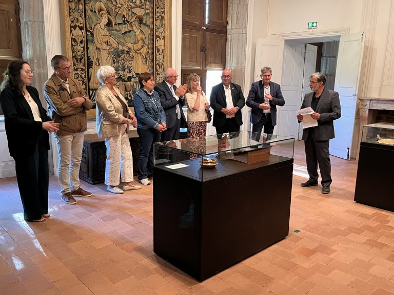 Vernissage-Mains-du-passe.1-768x576 A l'été 2026, le CSU de Saint-Etienne déménage rue Emile Loubet